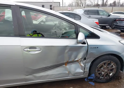 2016 Toyota Prius V Two z USA, uszkodzony, nr VIN JTDZN3EU4GJ049731